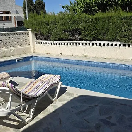 Holiday home 'olivera', 340m To Beach, Private Pool, On-site-service, Dog *